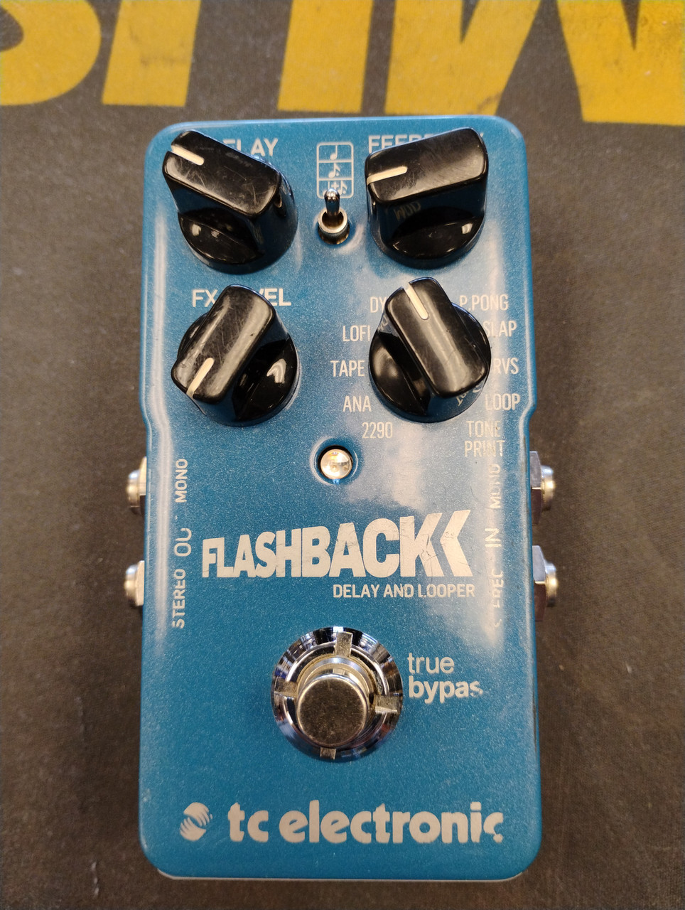 Used TC Electronic FLASHBACK DELAY LOOPER Guitar Effect