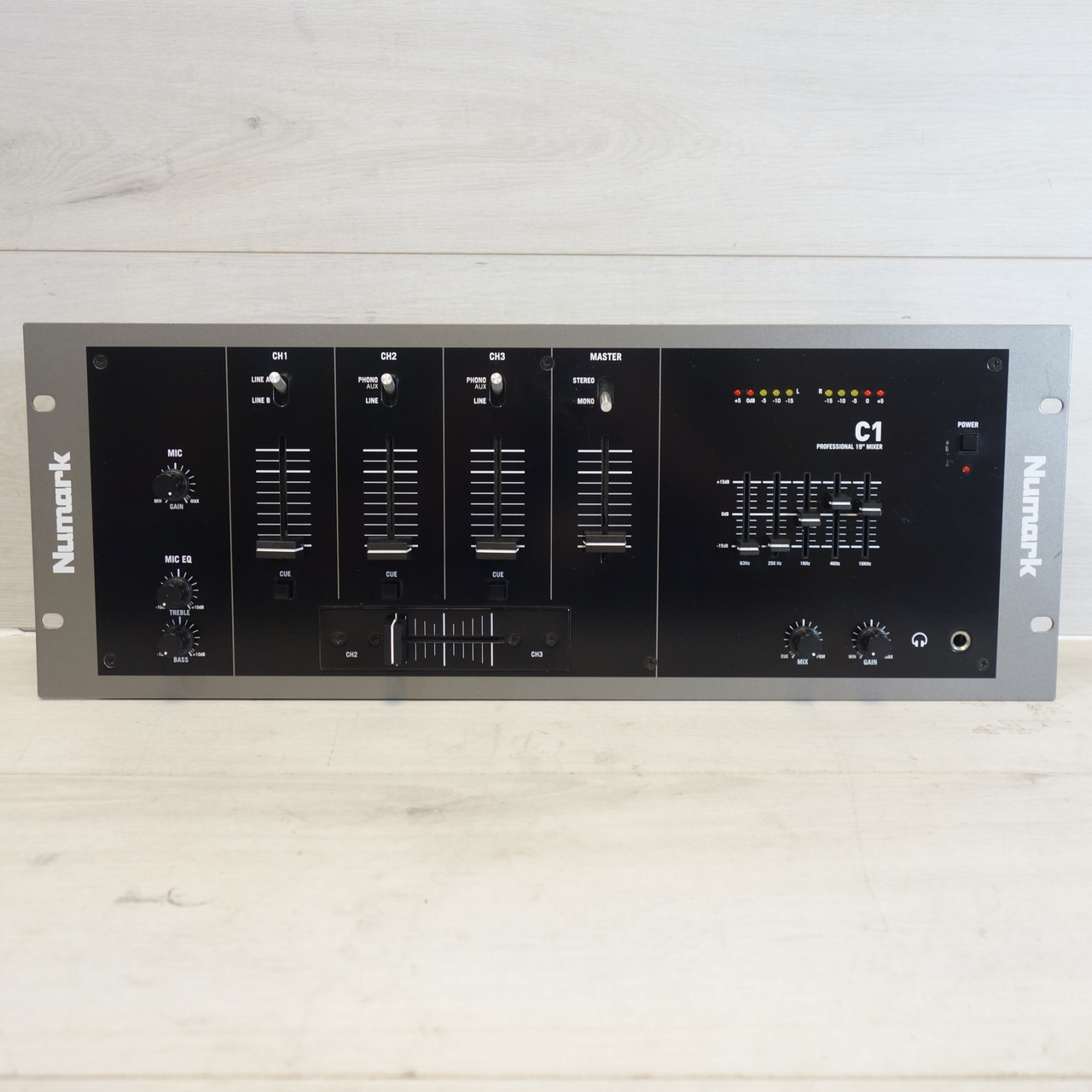 Used Numark C1 MIXER DJ Mixer