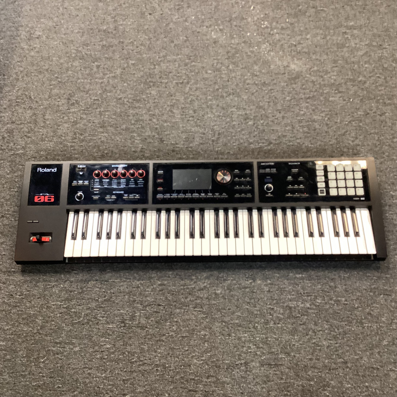 Used Roland FA-06 61-Key Synthesizer 61-Key