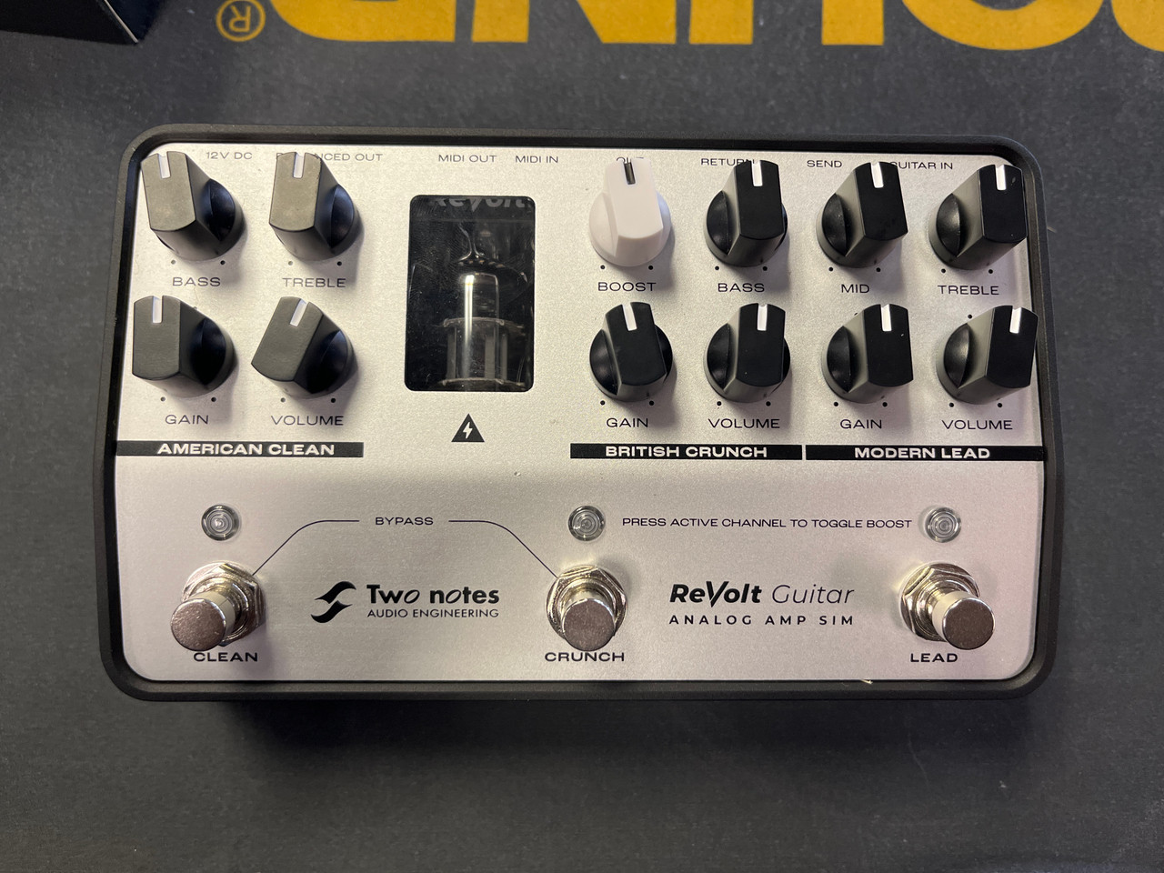 Used Two Notes REVOLT GUITAR ANALOG AMP SIM Amp Modeling Pedal Used Two Notes REVOLT GUITAR ANALOG AMP SIM Amp Modeling Pedal
