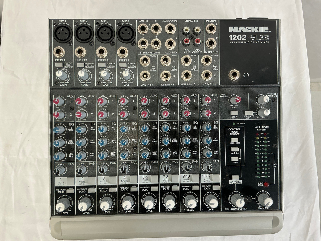 Used Mackie 1202-VLZ3 Mixing Console