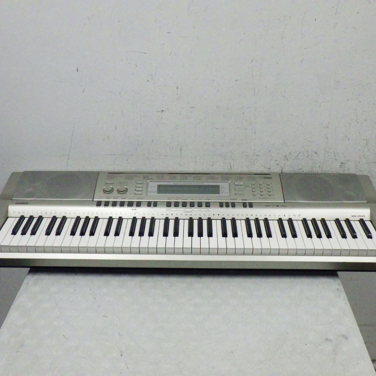 Used Casio WK-200 KEYBOARD 76-Key Keyboard 76-key