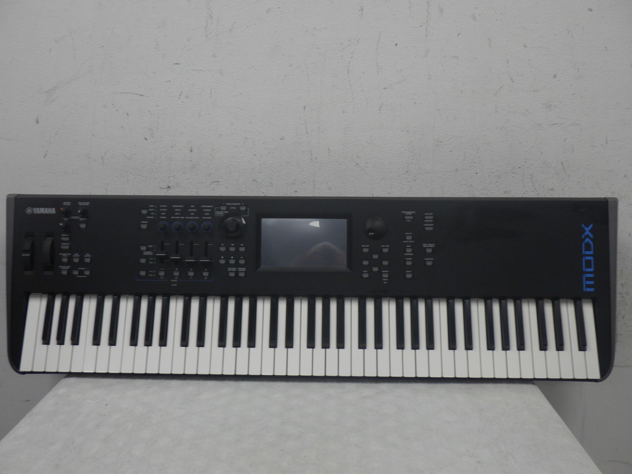 Used Yamaha MODX 7 76-Key Synthesizer 76-key