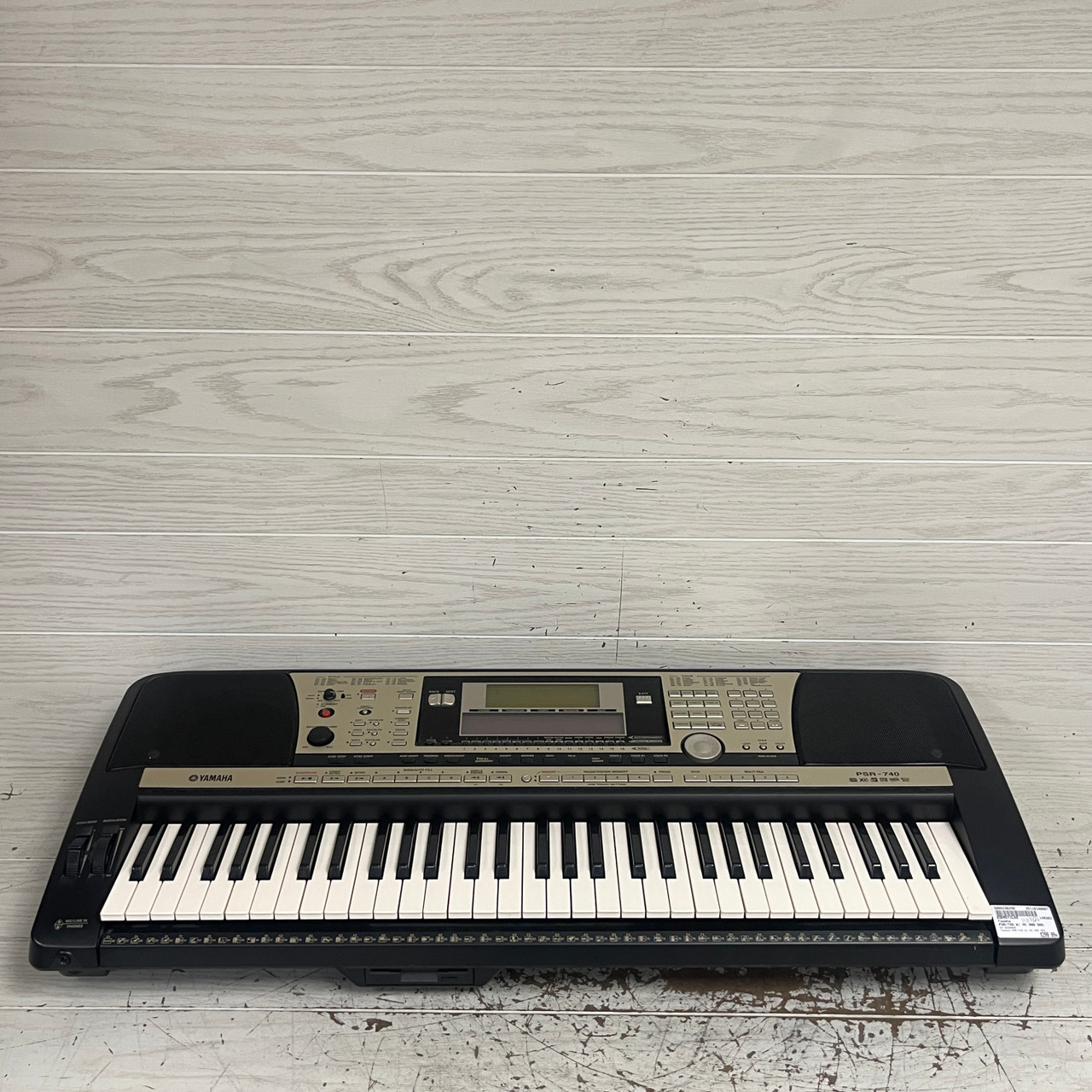 Used Yamaha PSR-740 W/ AC AND BAG 61-Key Synthesizer 61-Key