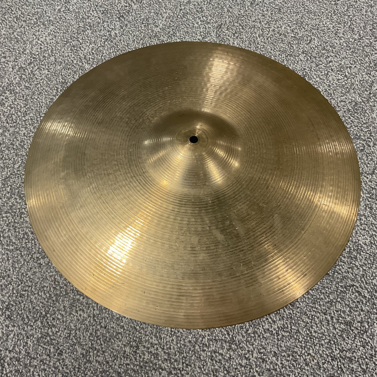 Used ZILDJIAN HOLLOW LOGO 20 CRASH RIDE