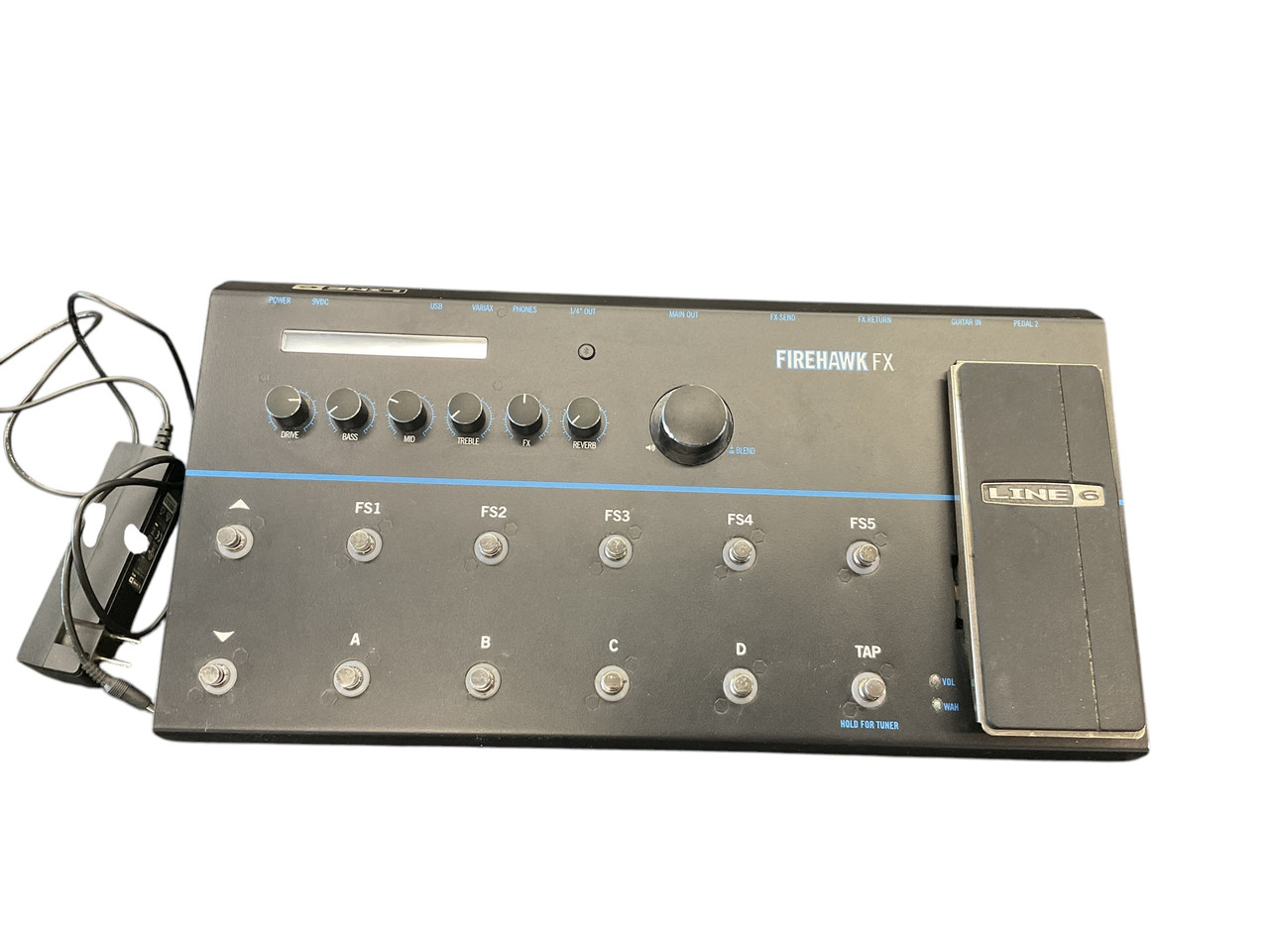 マルチエフェクター LINE6 FIREHAWK FX 手元で簡単に音色をコントロール可能、ステージにも録音にも適した