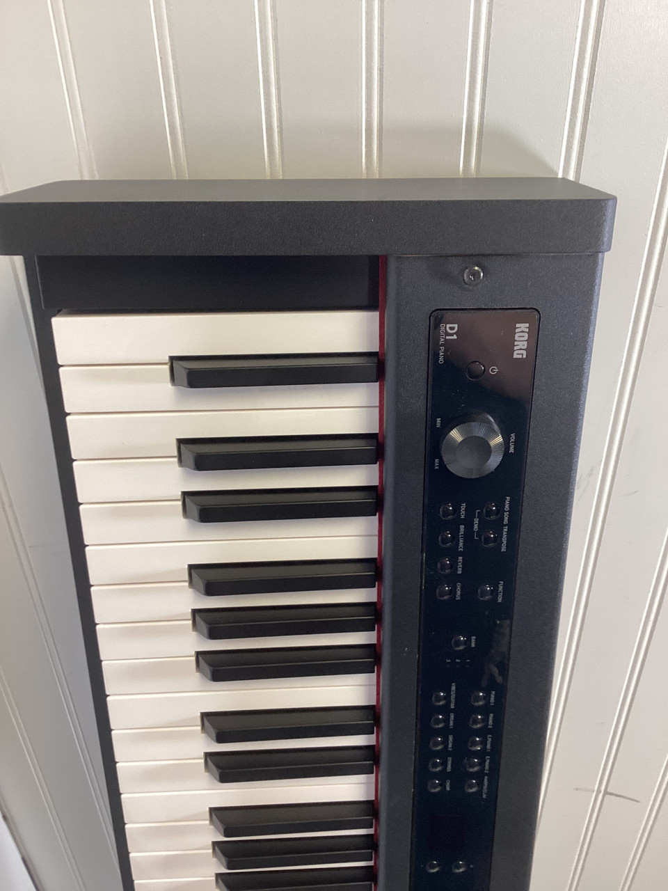 Used Korg D1 88 88-Key Keyboard 88-key