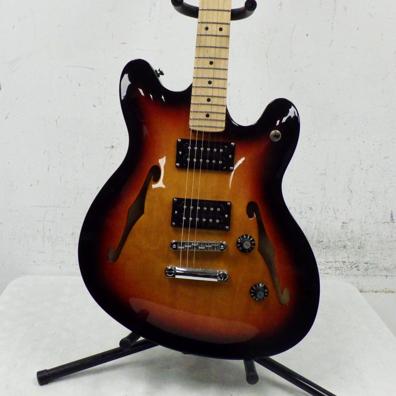 Used Squier STARCASTER CLASSIC VIBE Semi-Hollow Electric Guitar