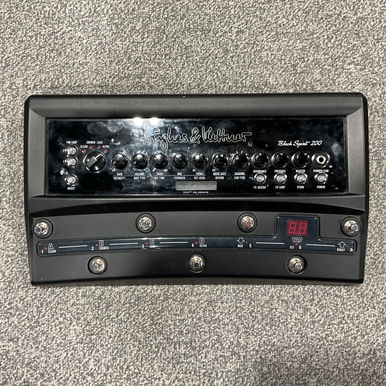 Used HUGHES & KETTNER BLACK SPIRIT 200 FLOOR Guitar Floorboard