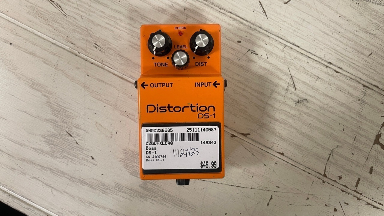 BOSS Distortion DS-1（1987年製／No.741400） Boss DS-1 Distortion – Tone Shop Guitars