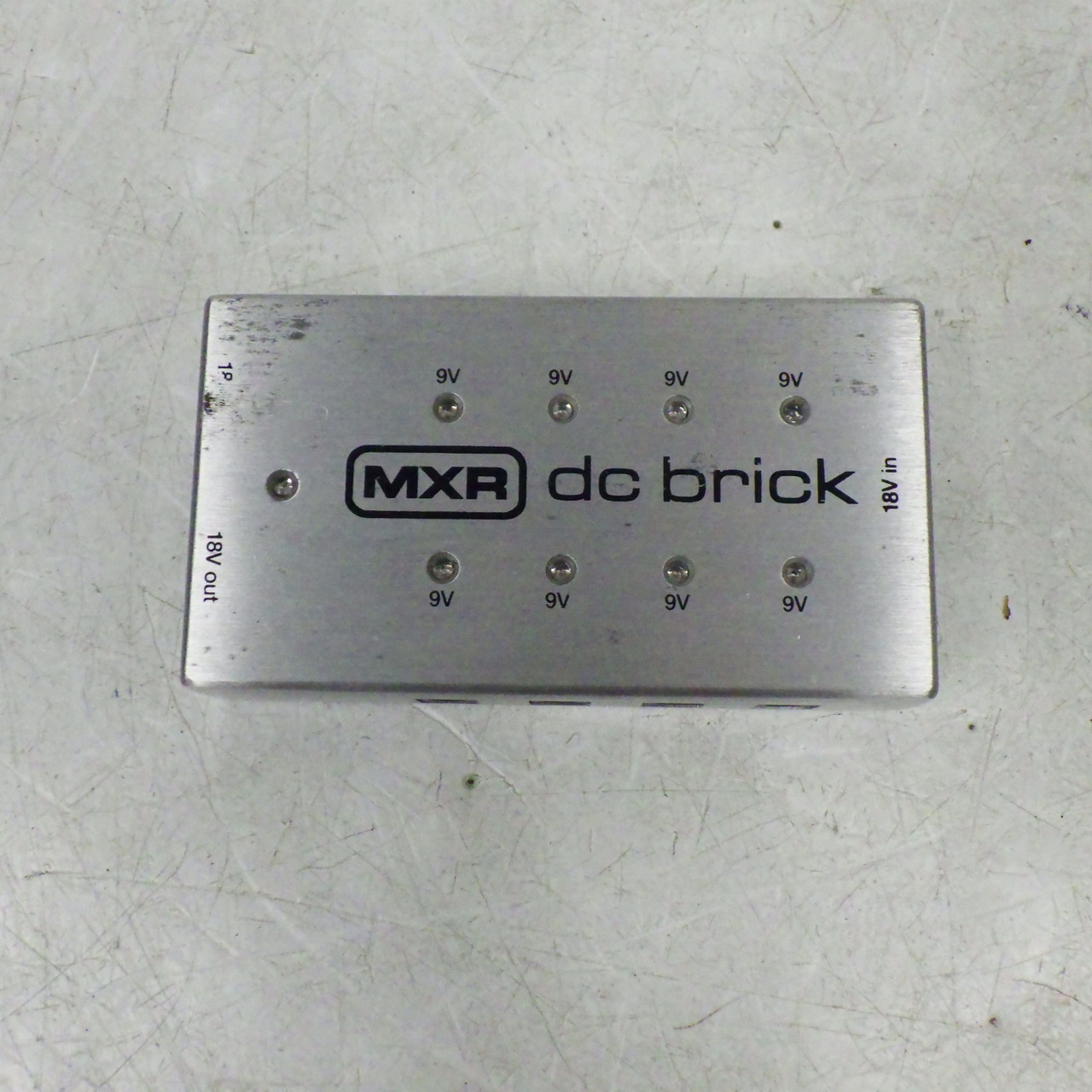 Used MXR DC BRICK WITH CABLES AND POWER Guitar Effects Pedal