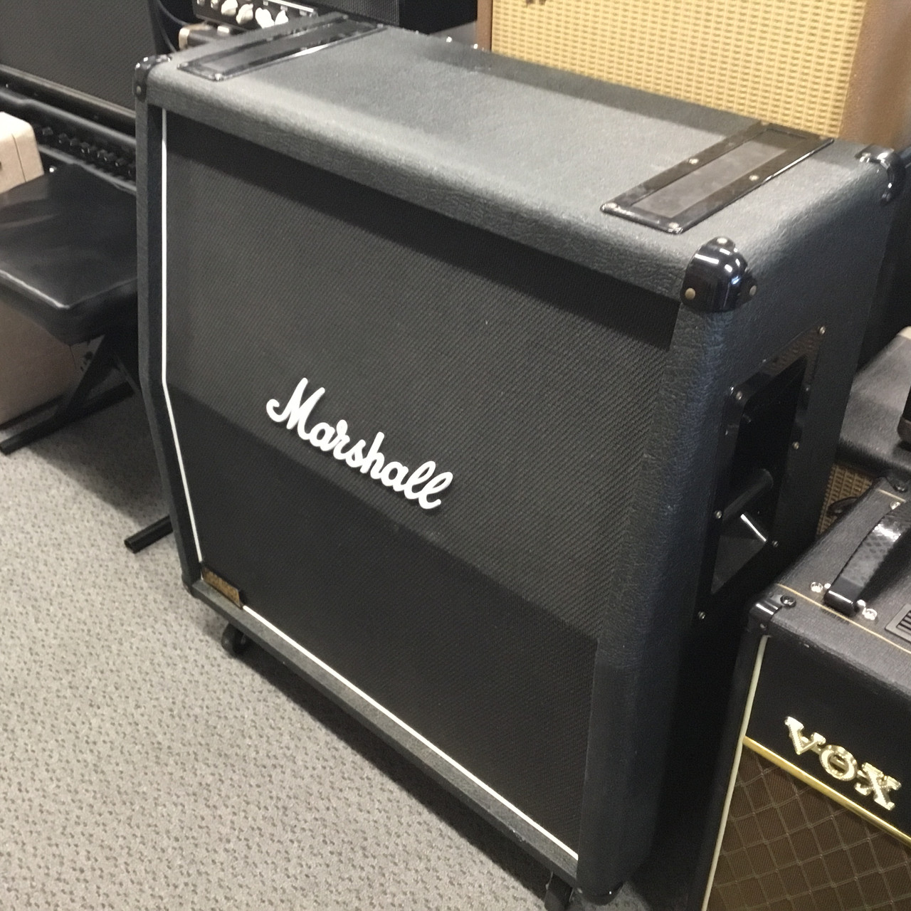 Used Marshall 1960A LEAD 4X12 SLANT CABINET 4 x 12 Guitar Speaker