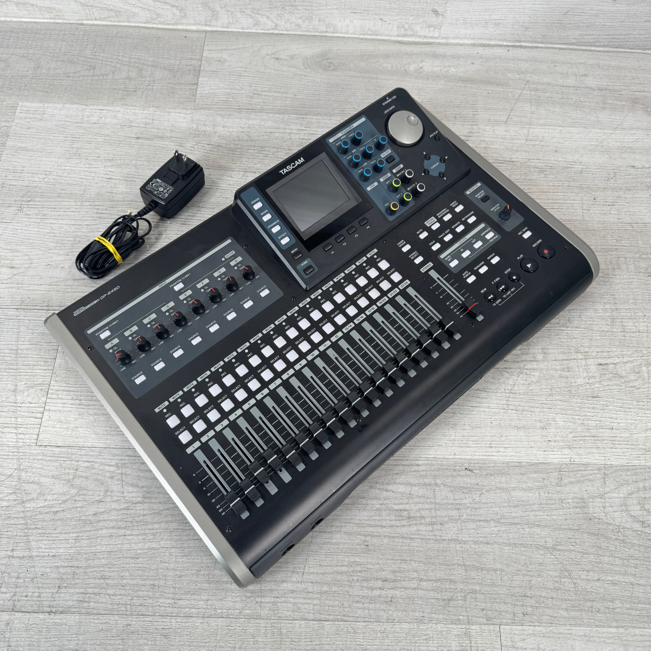 Used TASCAM DP-24SD - 24-track Digital Portastudio
