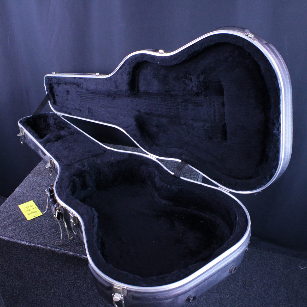 Used TAKAMINE HARDCASE Guitar Case