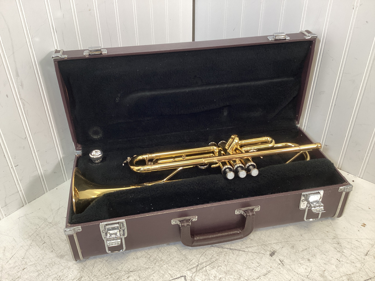 Used Yamaha YTR 2335 TRUMPET Trumpet