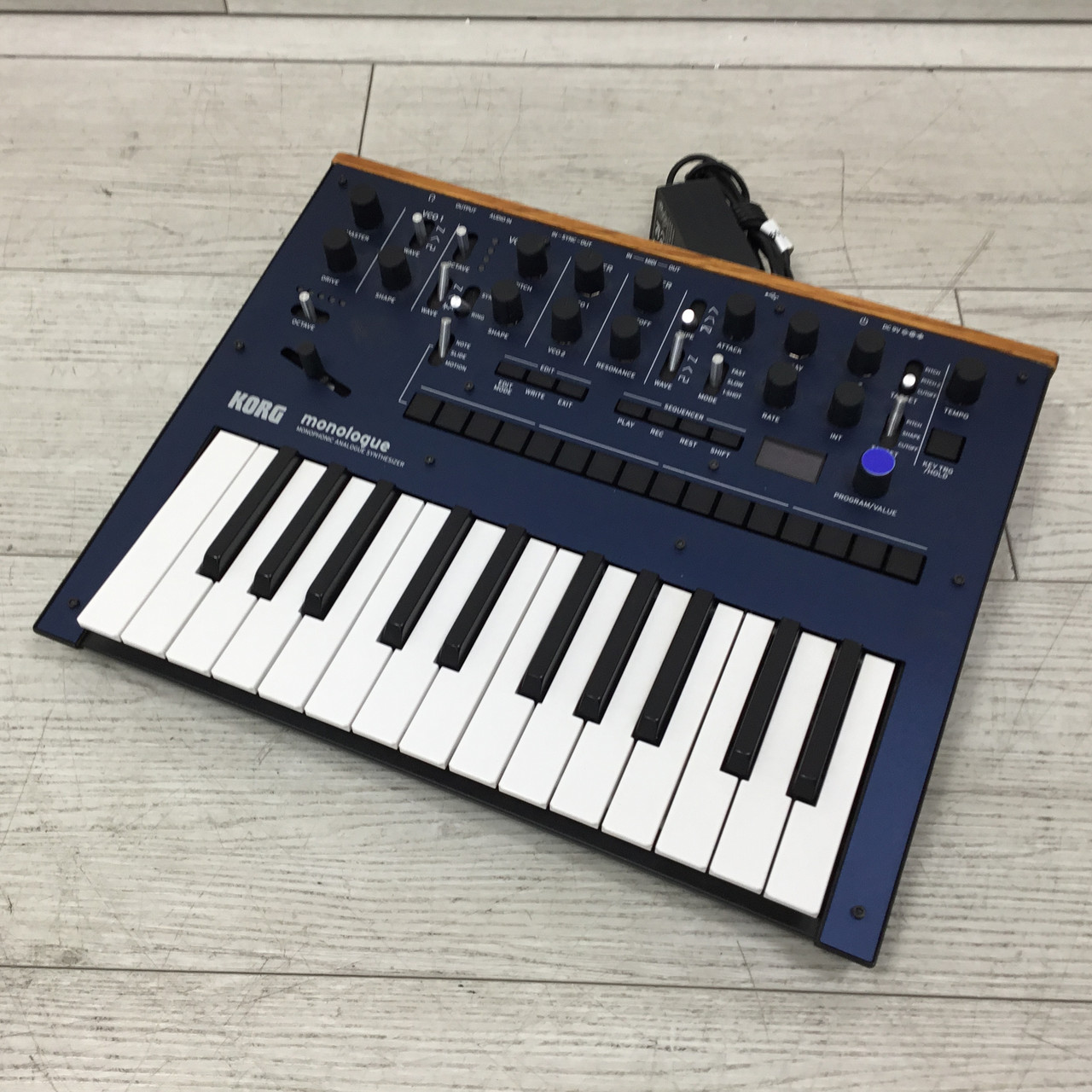 Used Korg MONOLOGUE DARK BLUE 25-Key Synthesizer 25-Key