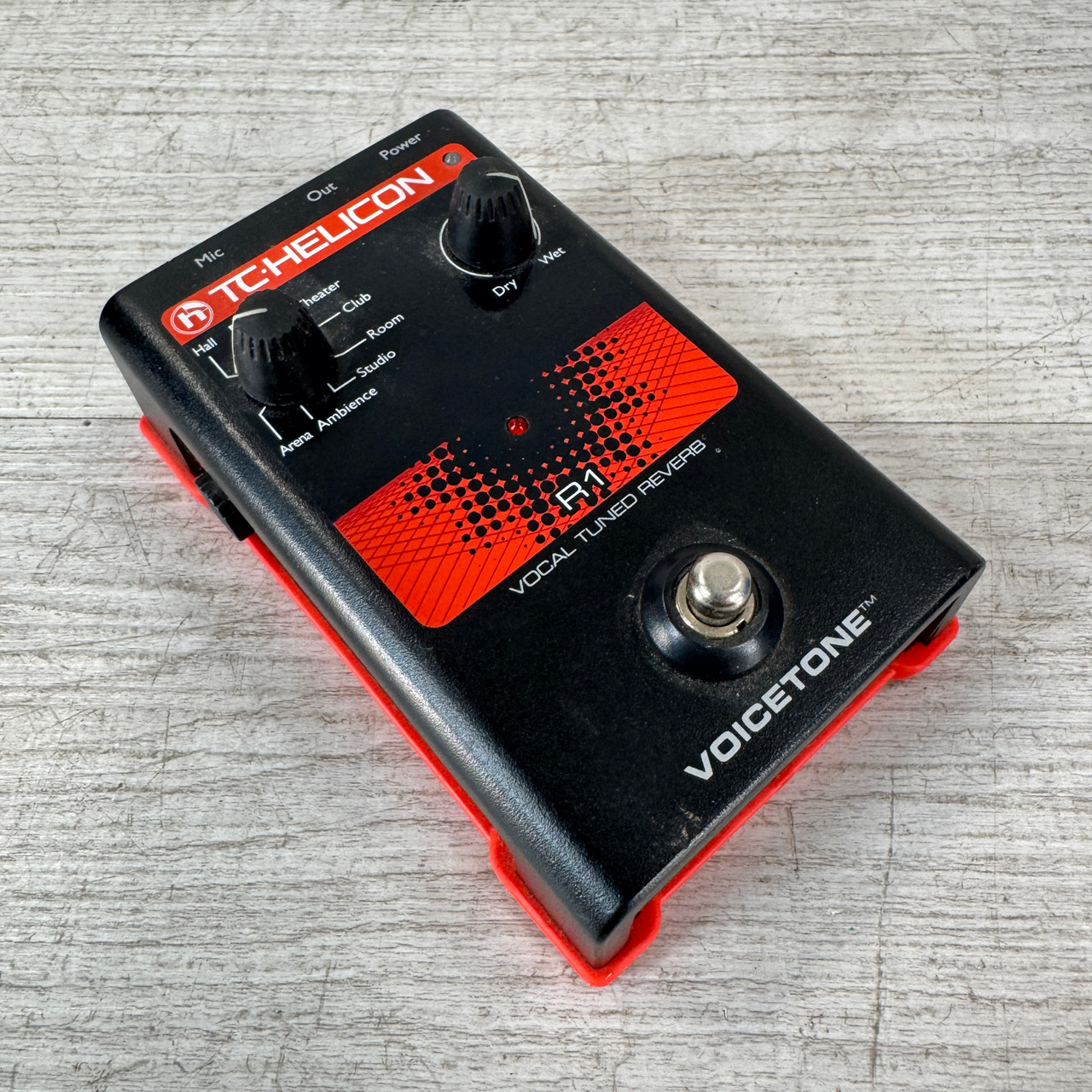 Used TC-Helicon VoiceTone R1 Vocal Reverb Pedal