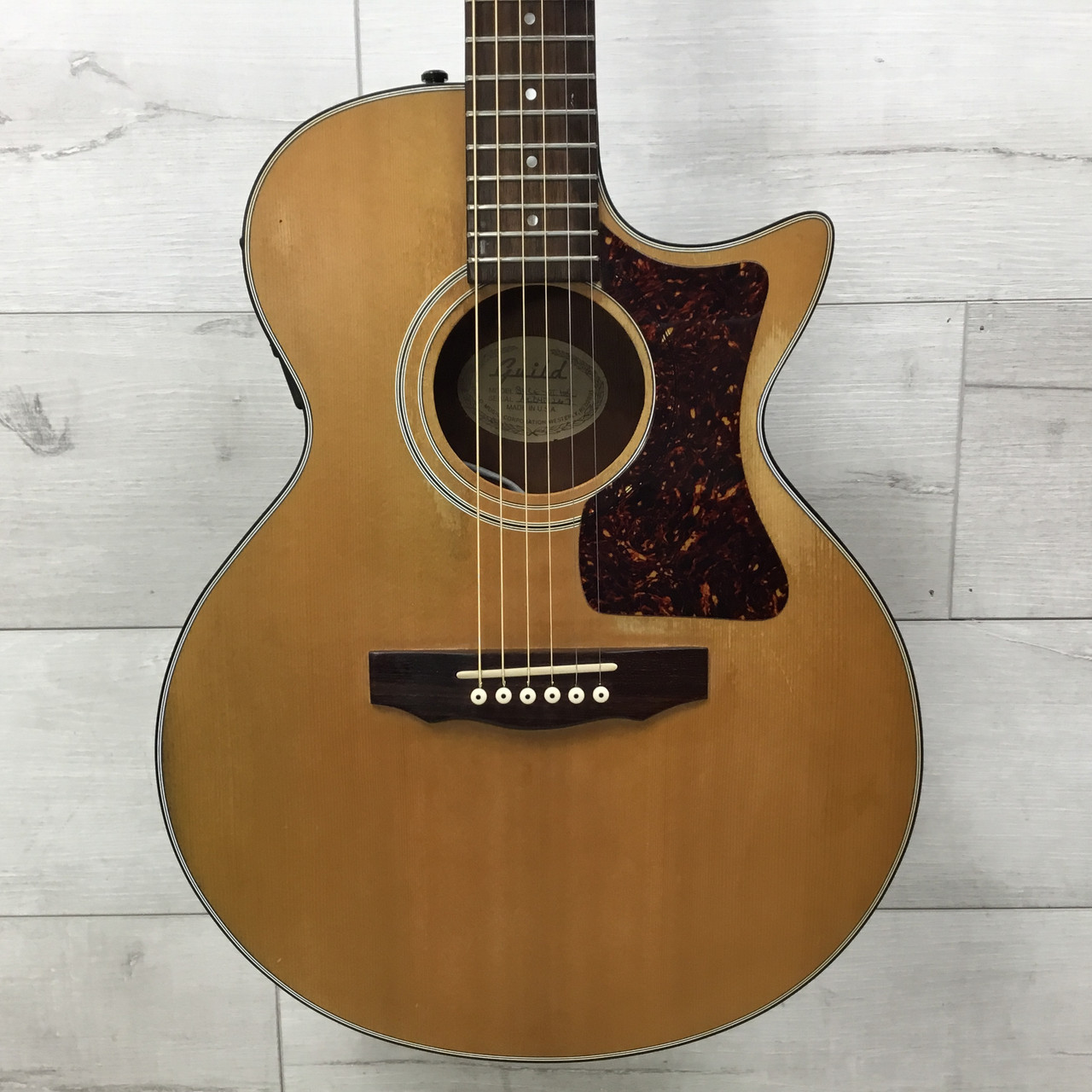 Used Guild S4CE SONG BIRD Vintage Solid Top Acoustic Guitar Natural