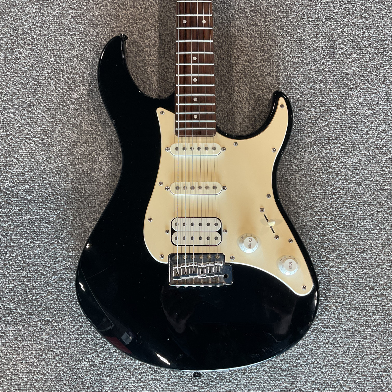 YAMAHA EG112C ヤマハビンテージ /トレモロアーム付 Used YAMAHA EG112C Electric Guitar