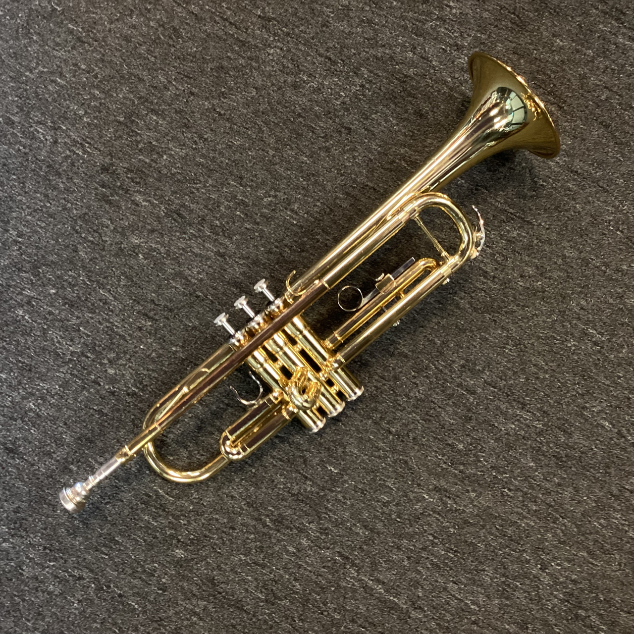 Used Yamaha YTR-2335 Trumpet