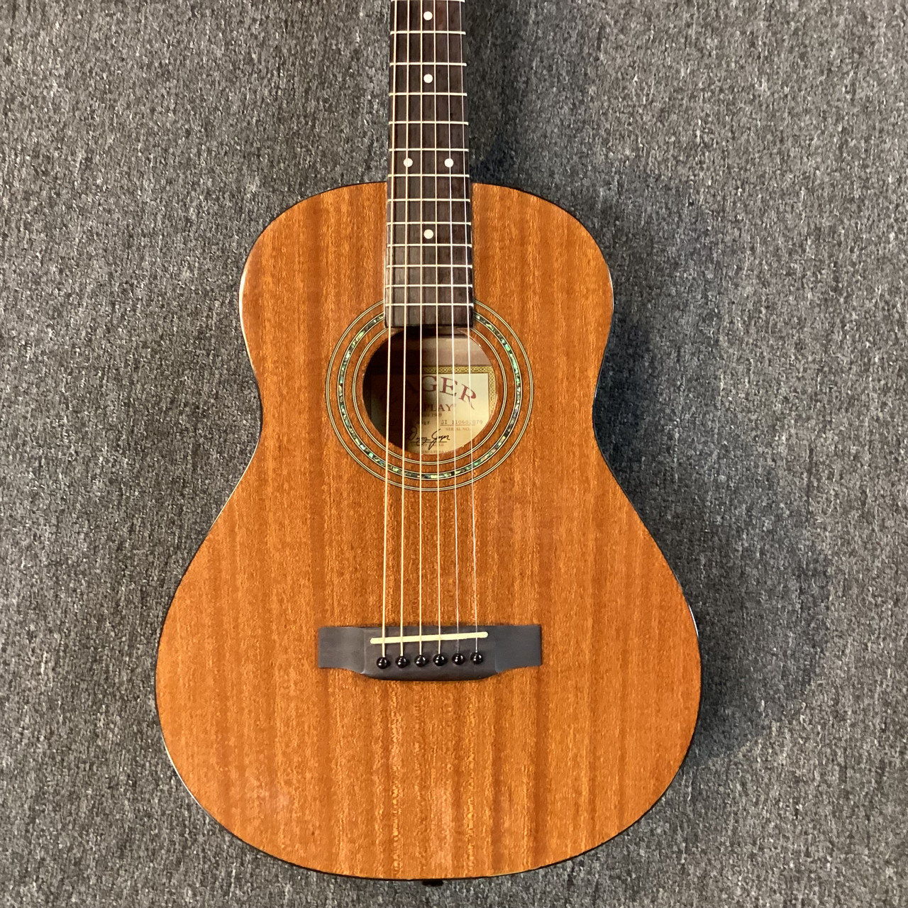 Used Zager EZ PLAY ZAD-15 MAHOGANY Solid Top Acoustic Guitar Wood