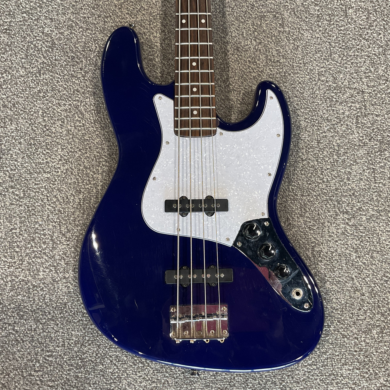 美品 メンテ済 Squier Standard Series JAZZ BASS Used SQUIER STANDARD JAZZ Bass Guitar