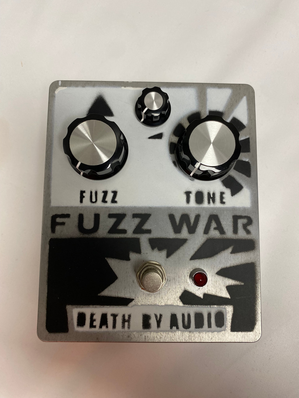 Used Death By Audio FUZZ WAR Fuzz Pedal