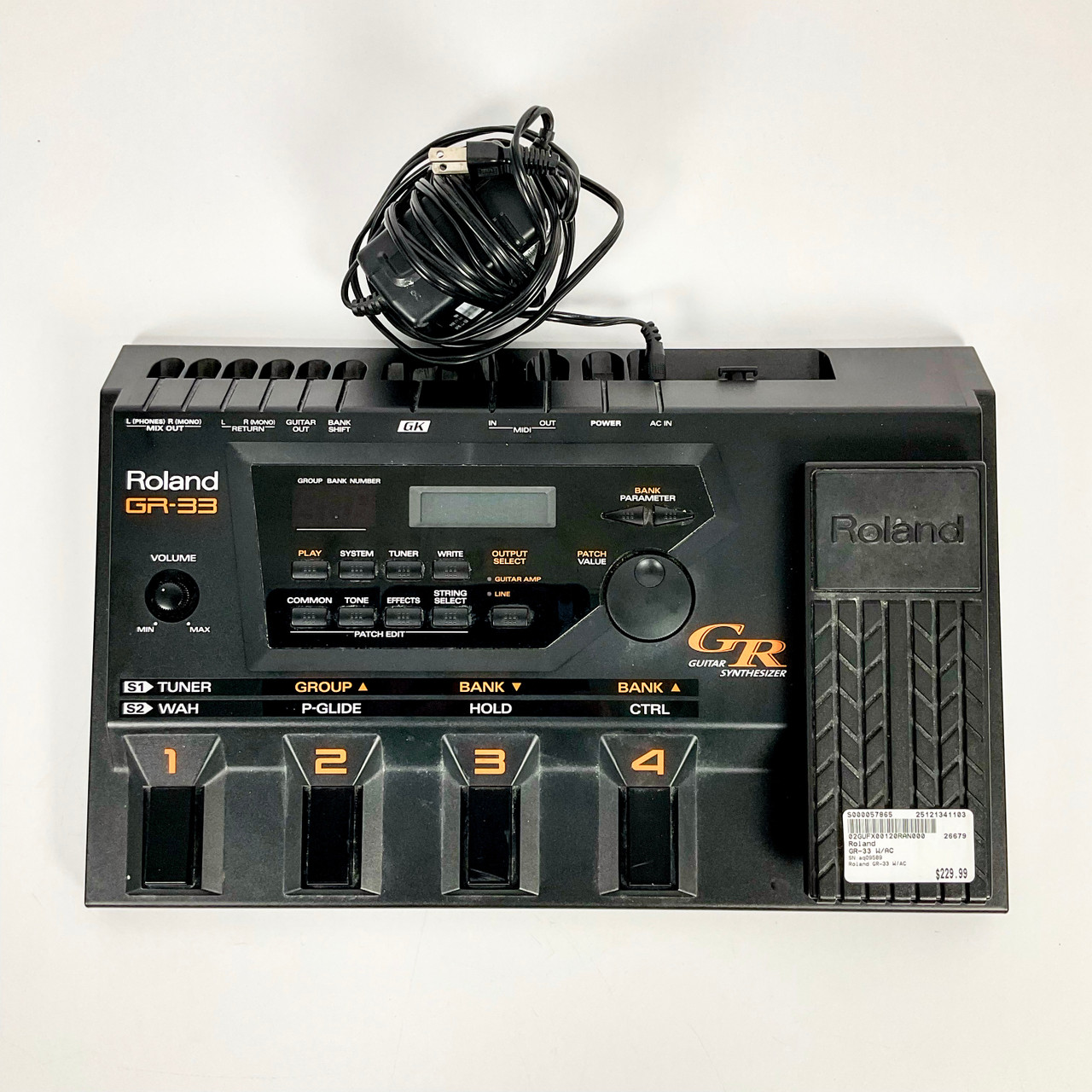 Used Roland GR-33 Guitar Synthesizer w/AC