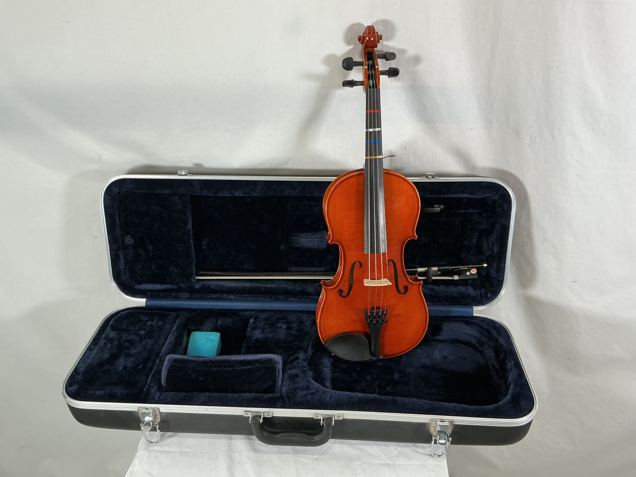Used NIKOLAS 44VLH0 Violin 4/4
