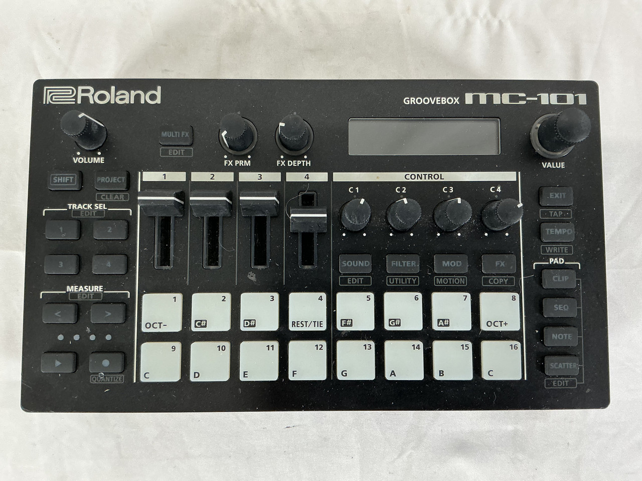 Used Roland GROOVEBOX MC-101 Groove Box