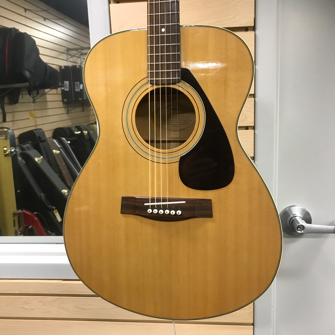 Used Yamaha FG-330 Solid Top Acoustic Guitar Natural