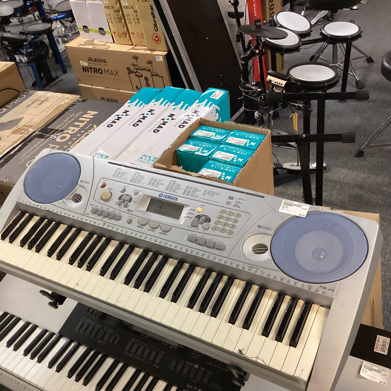 Used Yamaha PSR-275 61-Key Keyboard 61-Key