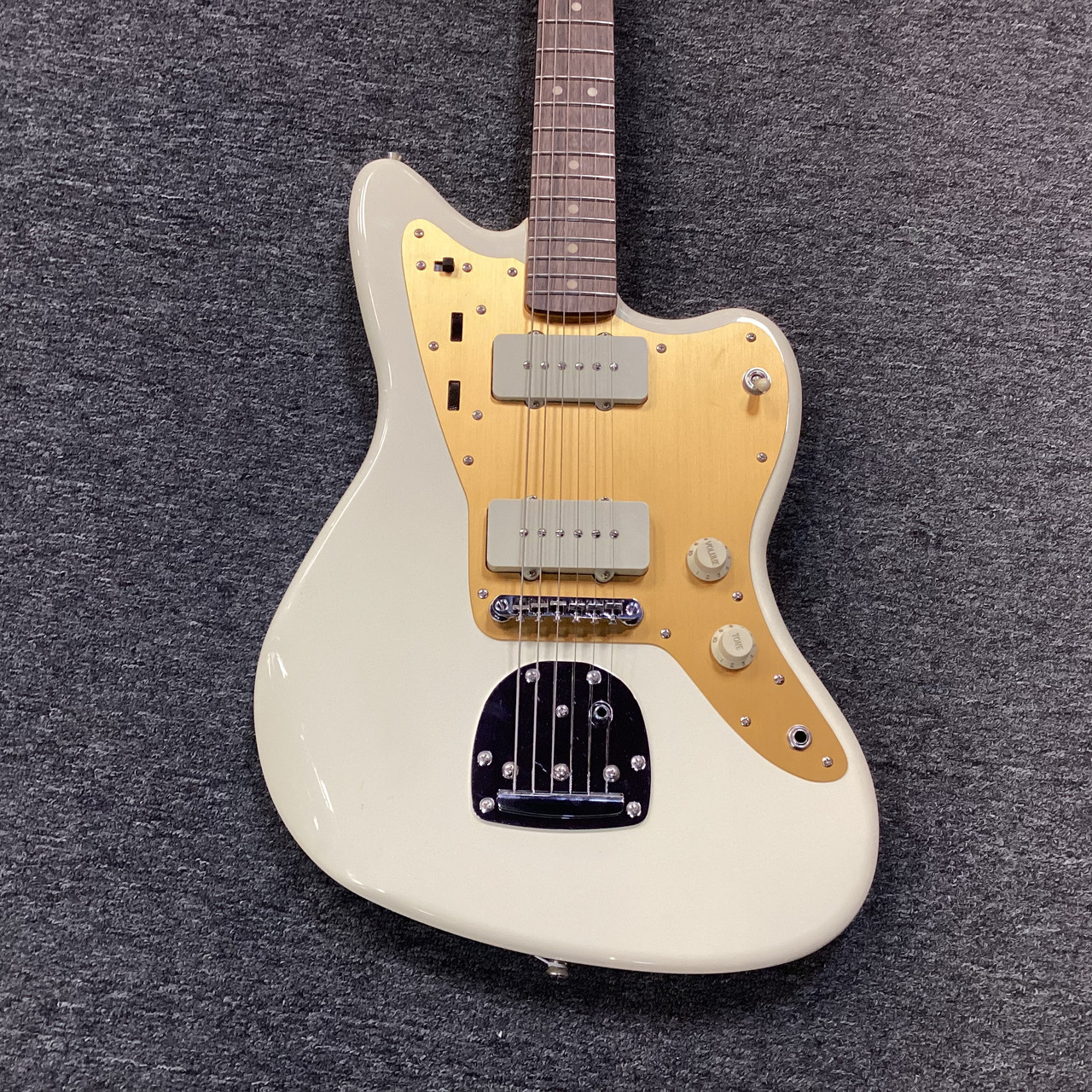 Used Squier J MASCIS JAZZMASTER Offset Double Cutaway Electric