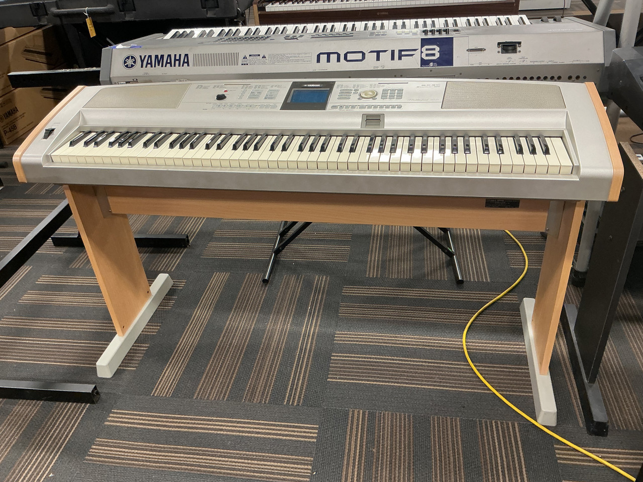 Used Yamaha DGX-505 PORTABLE GRAND 88-Key Keyboard 88-key