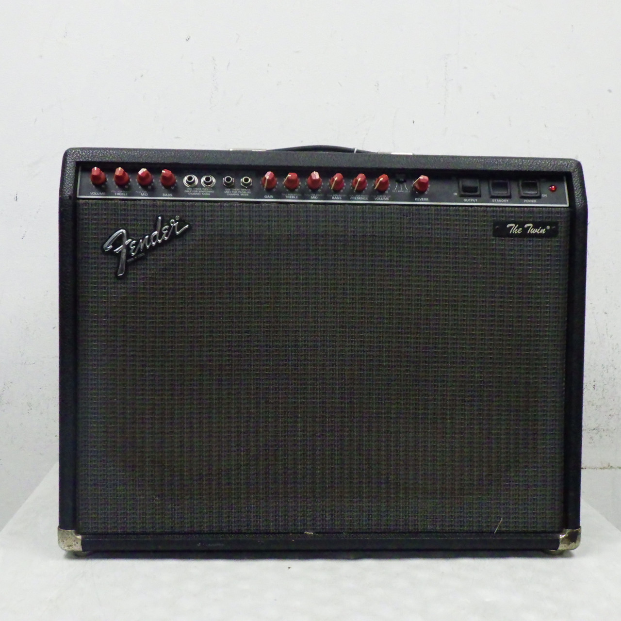 Used Fender THE TWIN 2 x 12 Tube Combo Amplifier 2 x 12