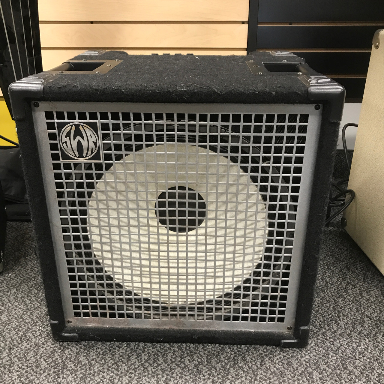 Used SWR LA15 1 x 15 Bass Combo Amplifier 1 x 15