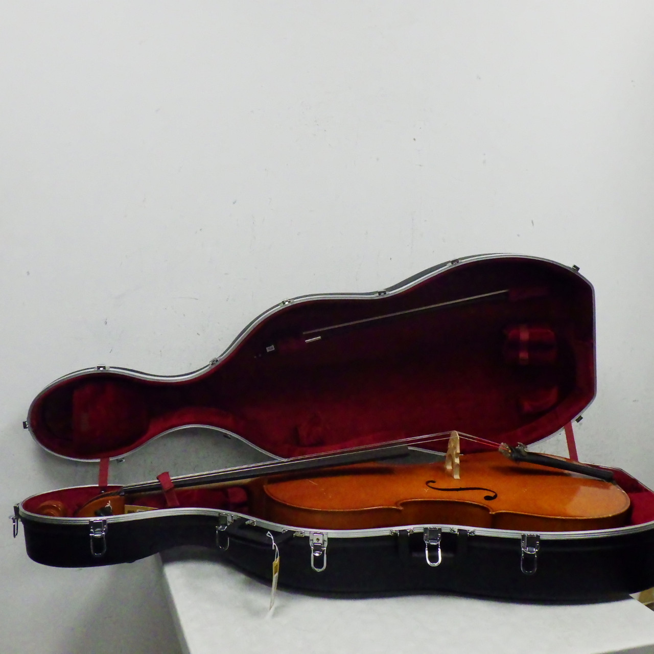 Used Pfretzschner 20-C 4/4 CELLO WITH CASE Cello 4/4 Size