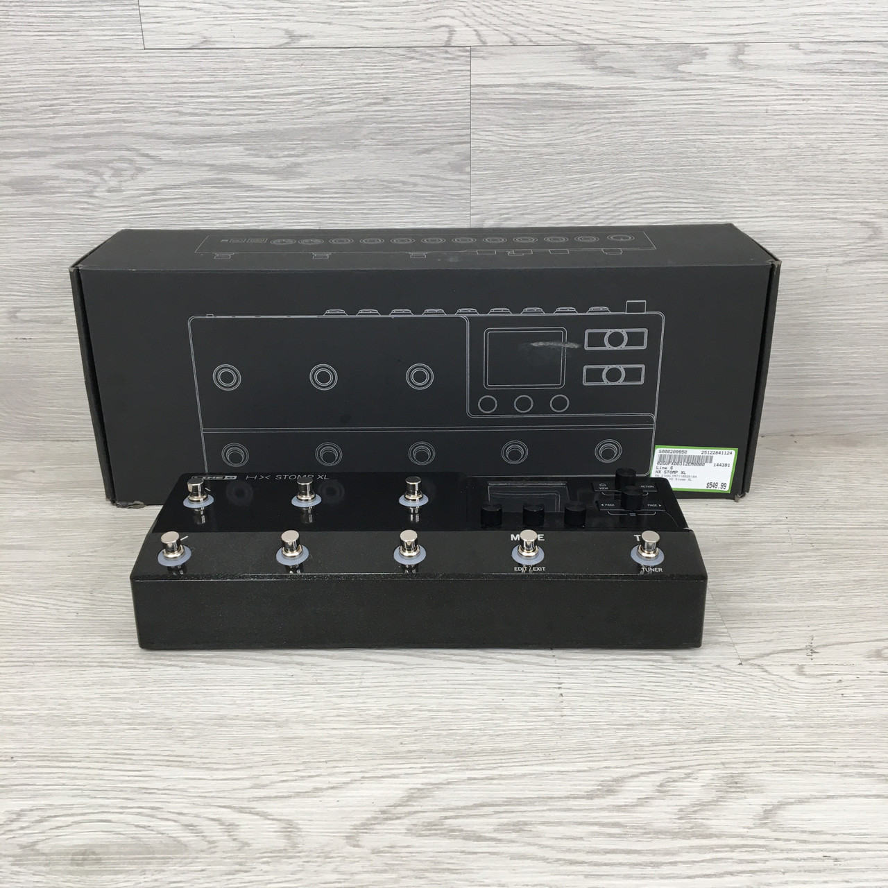 Used Line 6 HX STOMP XL Floorboard Amp Modeling + FX