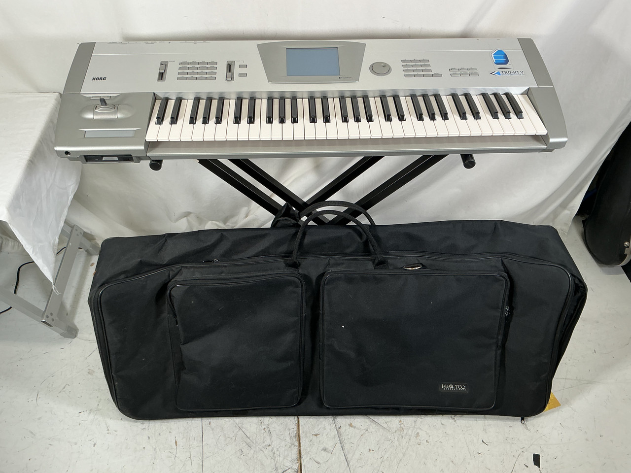 【音出確認済】KORG TRINITY V3 61鍵盤 Used Korg TRINITY V3 MUSIC WORKSTATION DRS 61-Key Synthesizer 61-Key