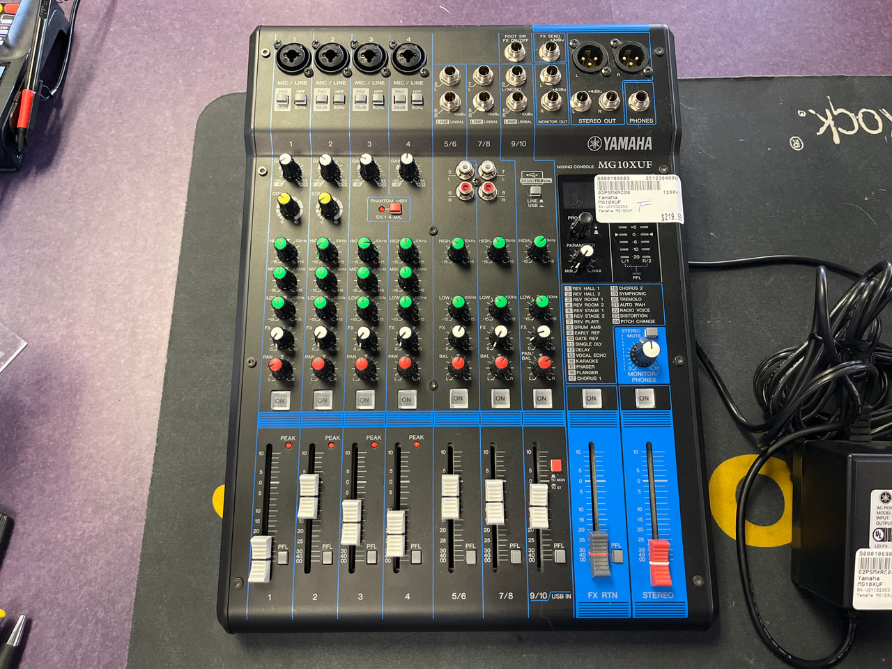 Used Yamaha MG10XUF Compact Mixer