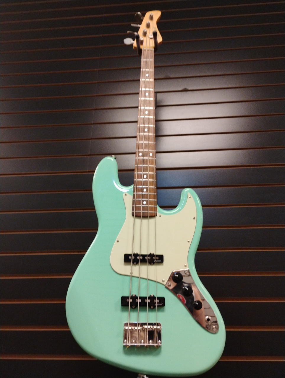 ベース Fernandes guitar bass (a) Used Fernandes FERNANDES JAZZ TYPE Bass Guitar Blue 4-String