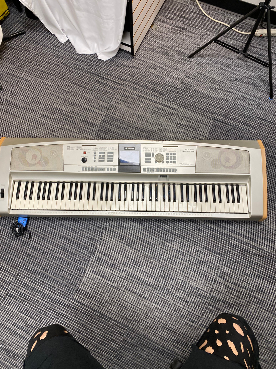 Used Yamaha DGX-505 PORTABLE GRAND W/O STAND/SUSTAIN 88-Key