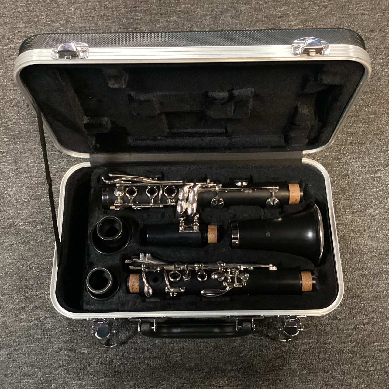 Used Jupiter CXL CC-65 CLARINET Resonite Clarinet