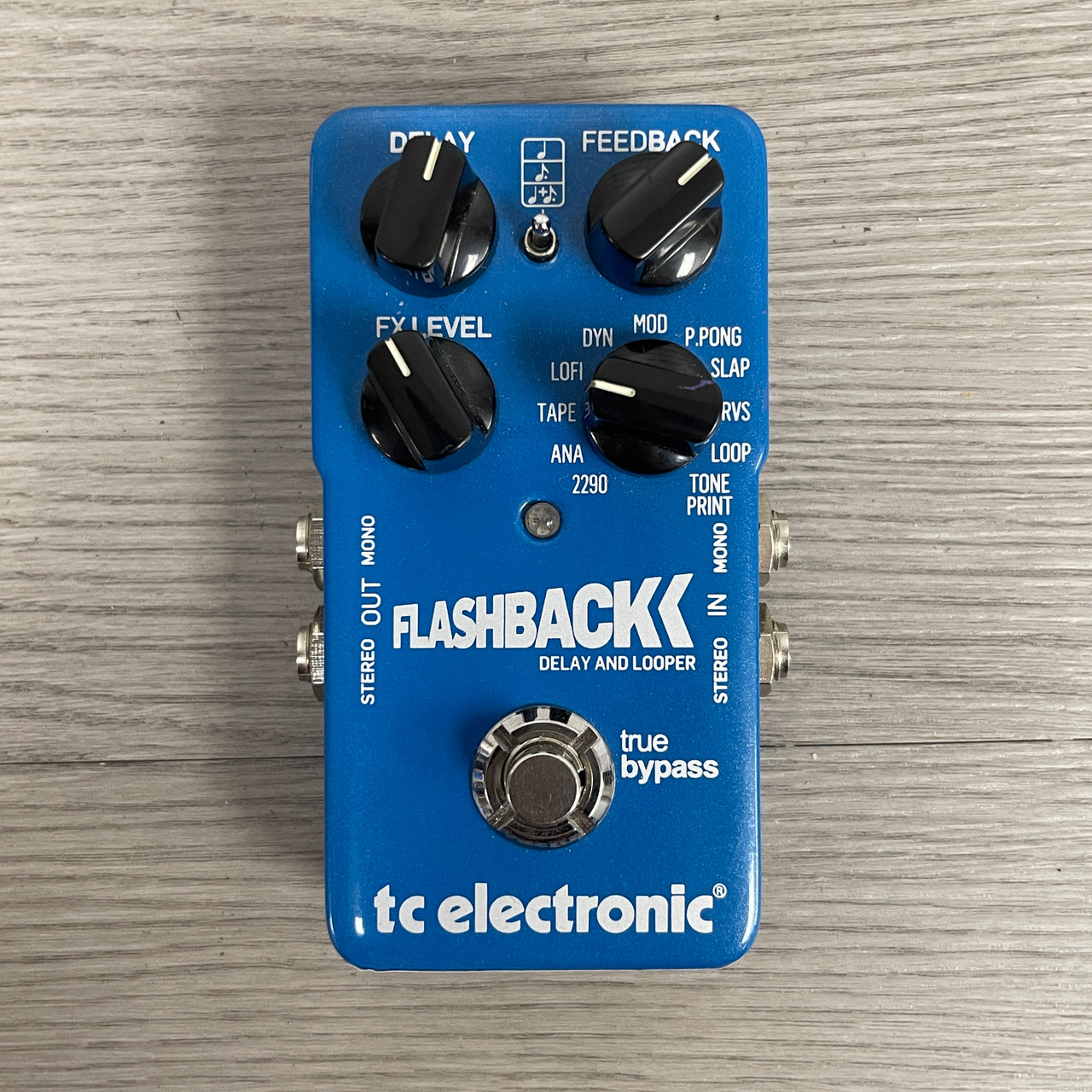 Used TC Electronic FLASHBACK DELAY/LOOPER PAINTED BOTTOM Delay Pedal