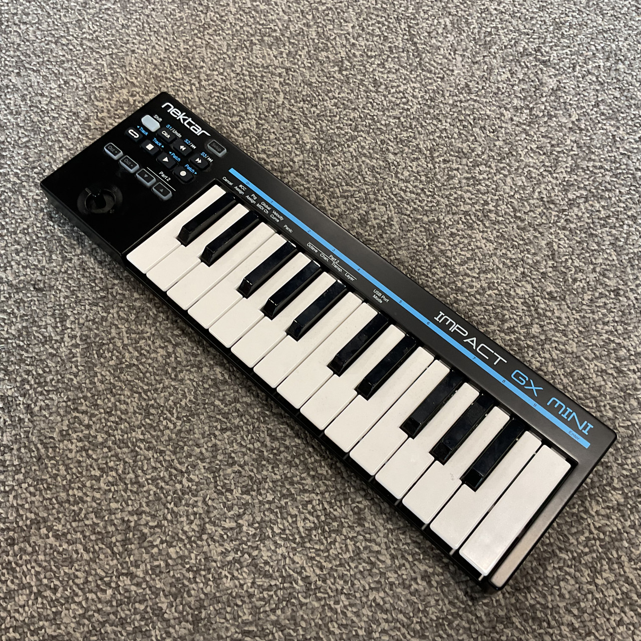 Used NEKTAR IMPACT GX MINI 25-Key MIDI Controller