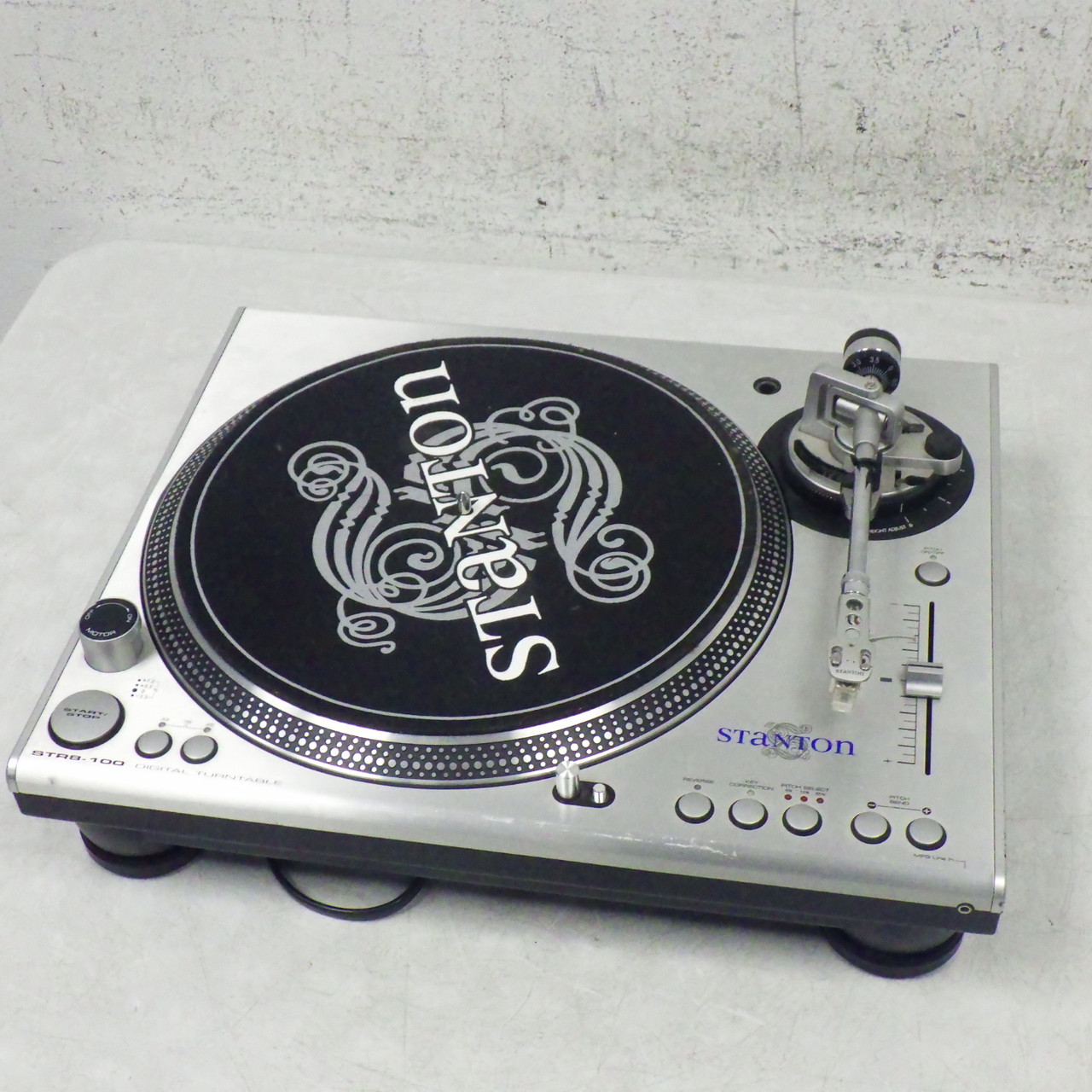 Used Stanton STR8-100 Turntable