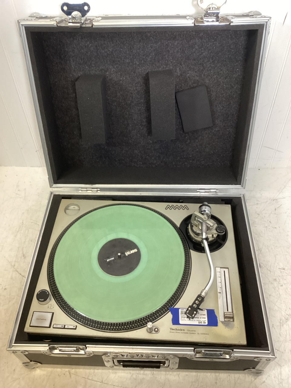 Used Technics TECHNICS SL-1200M3D W/CASE Turntable