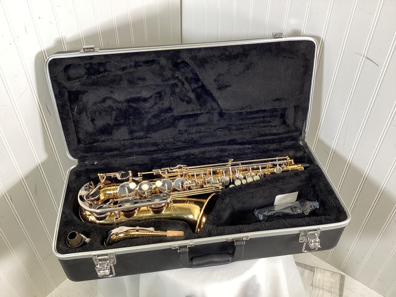 Used Yamaha YAS-26 Alto Saxophone