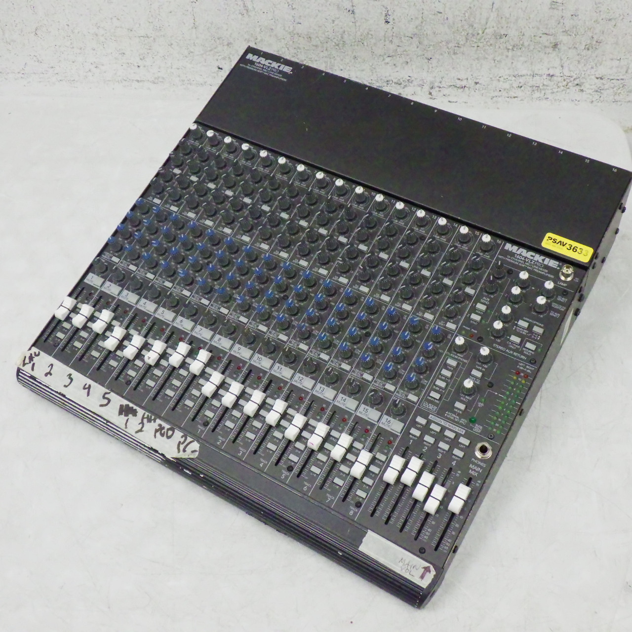 Used Mackie 1604 VLZ PRO 16 CHANNEL MIXER Mixing Console