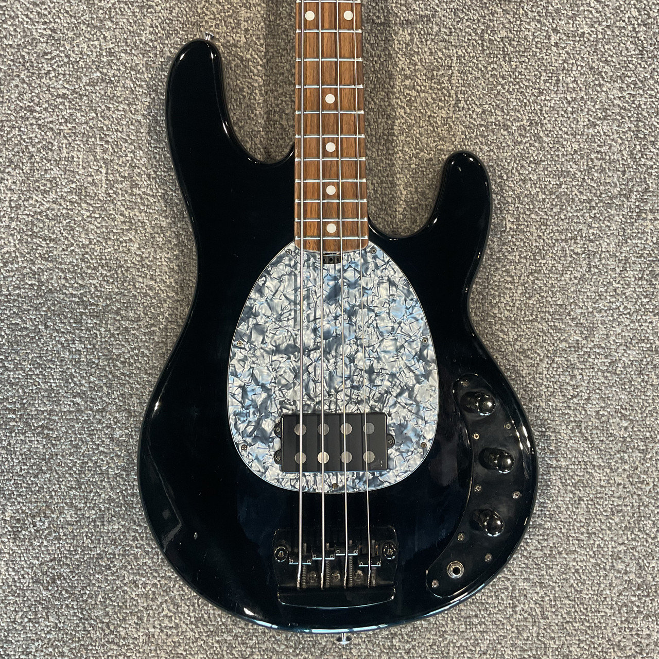 Used OLP 4-STRING RAY STYLE Bass Guitar